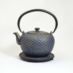 YOYO öntöttvas teáskanna alátéttel, 0,9l, több színben képe