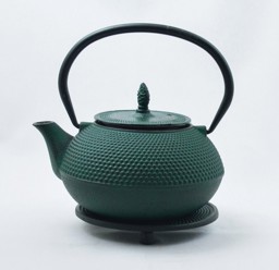 ARARE öntöttvas teáskanna (0,6l), alátéttel, több színben képe